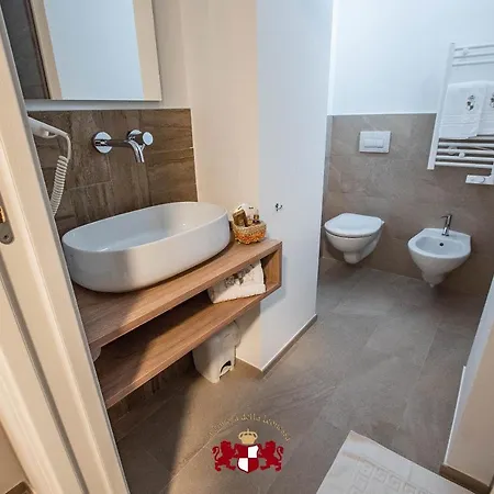 Bed & Breakfast La Dimora Della Leonessa 2*